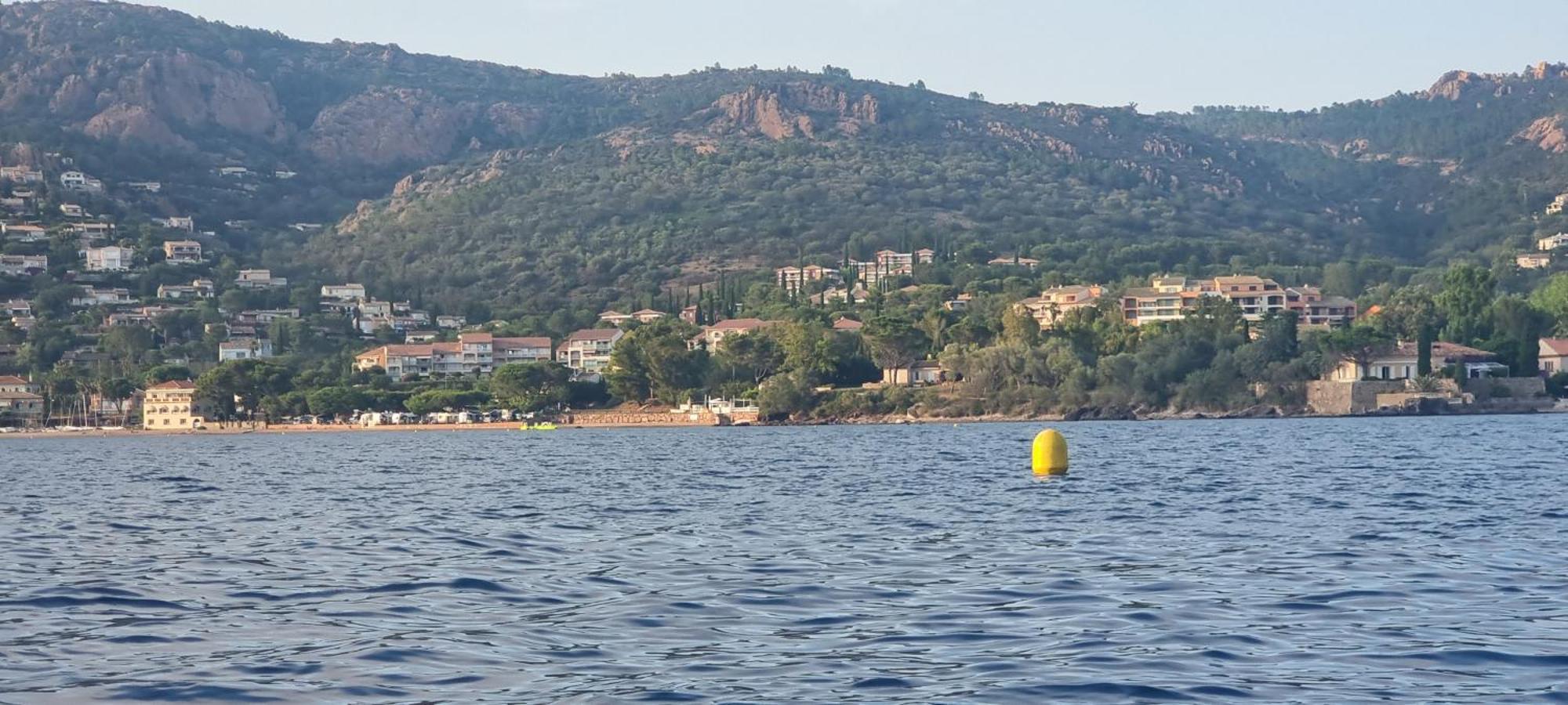 Agay Cap Esterel Village Allee Fleurs - F2 Clim Vue Golf Et Mer - Grande Terrasse Plein Sud Saint-Raphaël Dış mekan fotoğraf