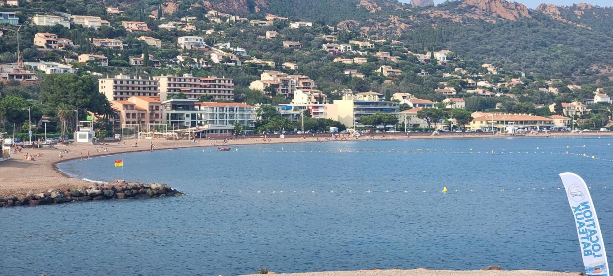 Agay Cap Esterel Village Allee Fleurs - F2 Clim Vue Golf Et Mer - Grande Terrasse Plein Sud Saint-Raphaël Dış mekan fotoğraf