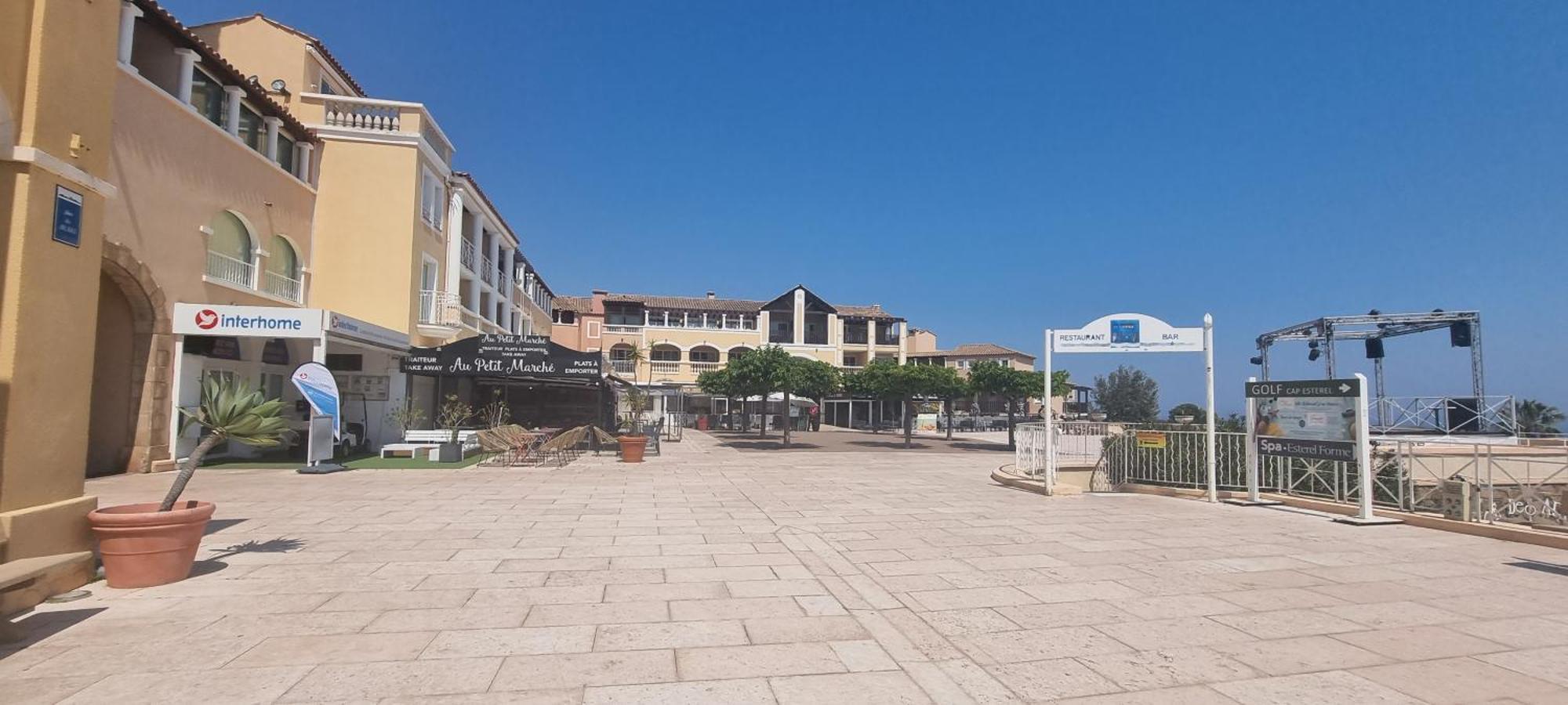 Agay Cap Esterel Village Allee Fleurs - F2 Clim Vue Golf Et Mer - Grande Terrasse Plein Sud Saint-Raphaël Dış mekan fotoğraf