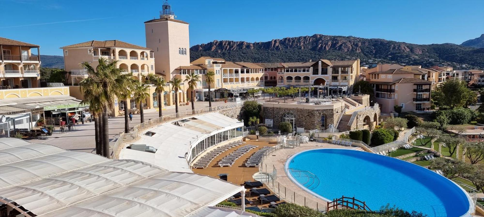 Agay Cap Esterel Village Allee Fleurs - F2 Clim Vue Golf Et Mer - Grande Terrasse Plein Sud Saint-Raphaël Dış mekan fotoğraf
