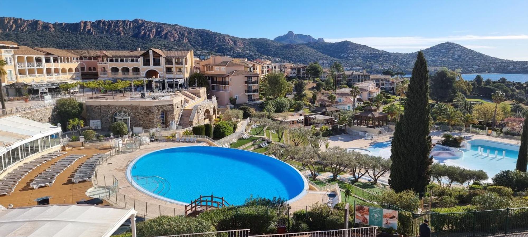 Agay Cap Esterel Village Allee Fleurs - F2 Clim Vue Golf Et Mer - Grande Terrasse Plein Sud Saint-Raphaël Dış mekan fotoğraf